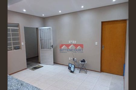 5_photo/94cf26cb8d.6fa6753d0f85f0e8-ATLAS-3955641a-a86f-4bfb-874d-79eb3f66bbc6.jpg de casa à venda com 2 quartos, 76m² em Vila Campos Sales, Jundiaí