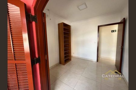 4_photo/94cf26cff3.9fde2b1beaf38236-ATLAS-22a2ccfd-d4e1-4732-b061-e96271bf5ab6.jpg de casa à venda com 3 quartos, 396m² em Vila Arens II, Jundiaí