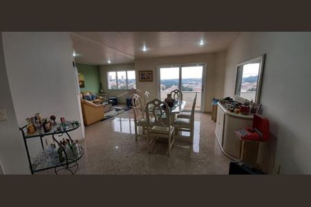 4_photo/94cf26d28f.f38e38137a2159e3-ATLAS-a26f09f1-b7f3-4664-a456-e250448b03b3.jpg de casa à venda com 3 quartos, 302m² em Jardim Merci I, Jundiaí