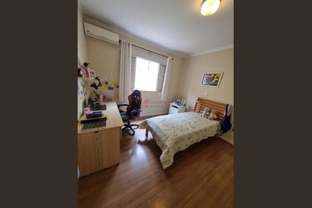 10_photo/94cf26d2c7.cbbfd4a03055828f-ATLAS-444df39f-58de-432d-9f73-eaa928cf151c.jpg de casa à venda com 4 quartos, 235m² em Jardim Merci I, Jundiaí