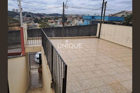 7_photo/94cf26e0bf.01e58fe0f594459a-ATLAS-efd972bf-f600-482c-b63b-7ba7aff5bcd5.jpg de casa à venda com 2 quartos, 253m² em Vila Santana II, Jundiaí