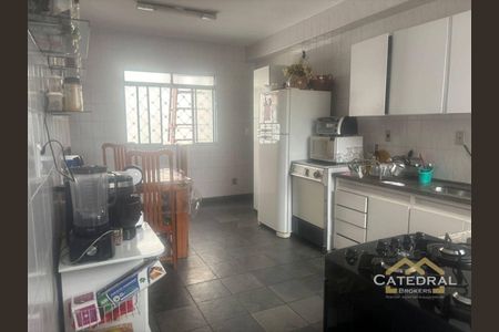 9_photo/94cf26ea75.9fde2b1beaf38236-ATLAS-ad084021-e512-42e3-b50f-dbd1c8abd203.jpg de casa à venda com 2 quartos, 281m² em Centro, Jundiaí