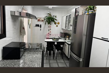 5_photo/94cf26eb69.f5f4b8f7fa57a938-ATLAS-c433f1ad-aaca-4c89-b9d9-5b3f9b06e8f2.jpg de apartamento à venda com 4 quartos, 150m² em Centro, Jundiaí