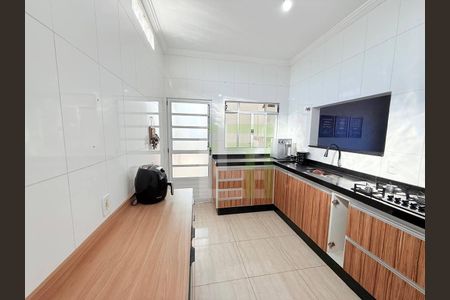 8_photo/94cf26f8d1.aef4de6394ba8e6d-ATLAS-caf22db9-bf88-4988-bc3d-b012c39ae0d5.jpg de casa à venda com 4 quartos, 180m² em Jardim Tarumã, Jundiaí