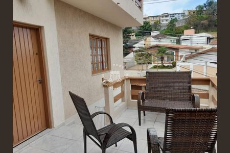 17_photo/94cf26f9f7.2832257cbb3df2c4-ATLAS-6eeac617-e515-4602-a3bd-811b214ca300.jpg de casa à venda com 4 quartos, 228m² em Jardim da Fonte, Jundiaí