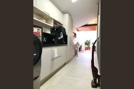 1_photo/94cf26faaf.8d1d596cf1356774-ATLAS-7a73018e-ff71-4f2d-a26e-e8c83409bb4e.jpg de casa à venda com 3 quartos, 300m² em Vila Joana, Jundiaí