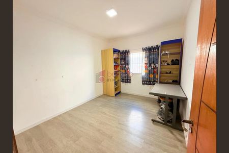 3_photo/94cf26ff2f.bb2cfda027800a9a-ATLAS-7c3abfe0-7aee-48a6-8f96-dbc74093f6fe.jpg de casa à venda com 3 quartos, 180m² em Jardim Tarumã, Jundiaí