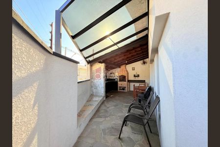 7_photo/94cf26ff2f.bb2cfda027800a9a-ATLAS-d13bd7ab-6746-46df-8628-d79d08c1eee8.jpg de casa à venda com 3 quartos, 180m² em Jardim Tarumã, Jundiaí