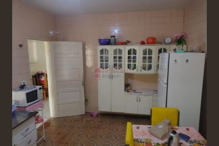 11_photo/94cf26ffb3.d9f076d2edbf9077-ATLAS-dfa08d85-a354-4444-8cdf-e506b3a5c571.jpg de casa à venda com 5 quartos, 180m² em Jardim Tarumã, Jundiaí