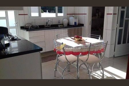 12_photo/94cf27052d.6d966f5fb5582f4e-ATLAS-7722a117-c9b7-453c-b018-3b7b56b4f70c.jpg de casa à venda com 3 quartos, 290m² em Jardim Caçula, Jundiaí