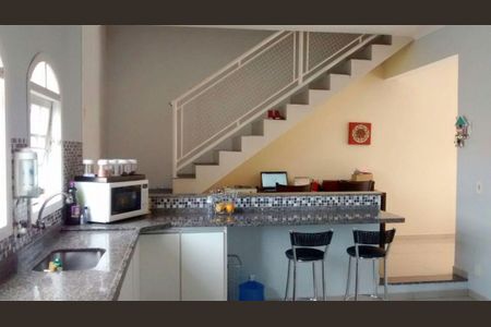 7_photo/94cf2705e1.dc8bbd111761e841-ATLAS-48299dfd-42a1-4e38-a243-519d6ffc5ab5.jpg de casa à venda com 3 quartos, 260m² em Jardim Caçula, Jundiaí