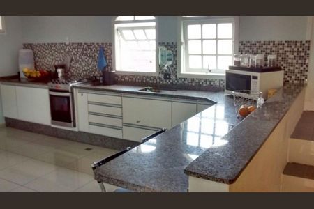 8_photo/94cf2705e1.dc8bbd111761e841-ATLAS-f4e05d0d-5743-4719-9076-89b5e21ddf26.jpg de casa à venda com 3 quartos, 260m² em Jardim Caçula, Jundiaí