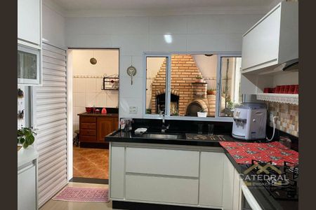 12_photo/94cf27154b.49e5f4e107e90c19-ATLAS-1d07669b-33de-49a1-9c74-46e88a5327ab.jpg de casa à venda com 3 quartos, 174m² em Colônia, Jundiaí