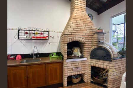 4_photo/94cf27154b.49e5f4e107e90c19-ATLAS-fa8df04d-4b7e-4664-916f-2cd504cc6029.jpg de casa à venda com 3 quartos, 174m² em Colônia, Jundiaí