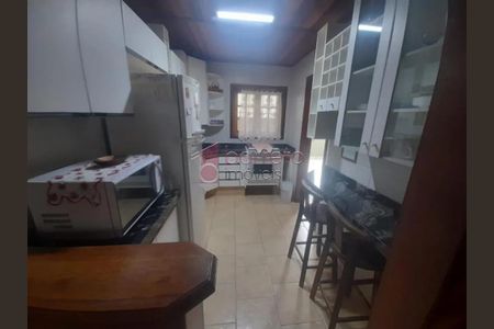 4_photo/94cf27169f.35cd9221f0133683-ATLAS-80568ae0-4dae-45ca-9e7e-cea398ee9c9a.jpg de casa à venda com 5 quartos, 200m² em Jardim Italia, Jundiaí