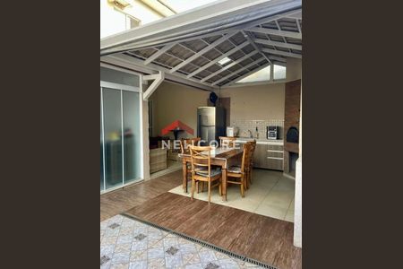 3_photo/94cf272bc5.f0ecc906b832f777-ATLAS-14f7c27a-ed2a-432f-8e2e-6dfd737ae17d.jpg de casa de condomínio à venda com 3 quartos, 110m² em Vila Nambi, Jundiaí