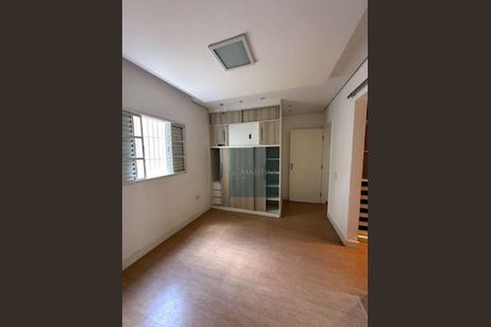 10_photo/94cf276deb.80a7f3f1b00bd23a-ATLAS-3da21359-bddb-4224-8e73-2e857b43ba29.jpg de casa à venda com 3 quartos, 290m² em Ivoturucaia, Jundiaí