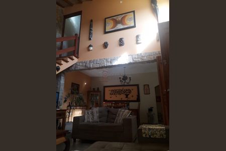 3_photo/94cf276deb.e31a495c18706ffc-ATLAS-34aa101e-90b5-4b21-9e7d-ea2aaa533f06.jpg de casa à venda com 3 quartos, 250m² em Ivoturucaia, Jundiaí