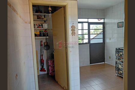 8_photo/94cf27b009.db20ad0f7650a763-ATLAS-bf573821-fb58-4c7c-a368-bc9f4e6f3ef6.jpg de casa à venda com 3 quartos, 234m² em Jardim Caxambu, Jundiaí