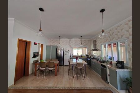 7_photo/94cf27b00f.912bb953107d94de-ATLAS-01d48614-00ed-4f81-ab8a-b90921910e53.jpg de casa à venda com 3 quartos, 237m² em Jardim Caxambu, Jundiaí