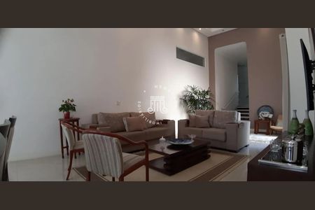 4_photo/94cf27b09b.9c5a8d74db8d7fa8-ATLAS-082242f5-60fa-4102-be08-d6a2015abef5.jpg de casa de condomínio à venda com 3 quartos, 314m² em Jardim Caxambu, Jundiaí