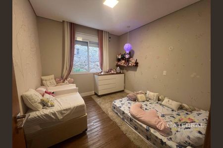 6_photo/94cf27b241.9fde2b1beaf38236-ATLAS-ce170a9a-b8fc-46bb-bdc3-6519da9fff79.jpg de casa à venda com 4 quartos, 404m² em Vale Azul II, Jundiaí