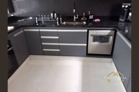 12_photo/94cf27b2cf.9fde2b1beaf38236-ATLAS-cc7a2bf8-ff2b-452a-bc3a-389250cdf5bd.jpg de casa de condomínio à venda com 3 quartos, 300m² em Vale Azul, Jundiaí