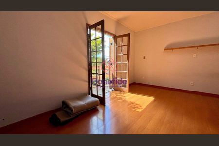 8_photo/94cf27bacd.1c30879e3ee593f9-ATLAS-3675ed1d-9a0d-4fbe-aade-a34b4d56662c.jpg de casa à venda com 3 quartos, 240m² em Jardim Caxambu, Jundiaí