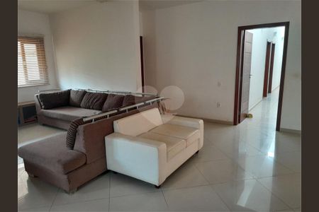 23_photo/94cf27bd8d.f70065d7dc94b7d7-ATLAS-fe1e6598-6e36-4b17-b223-15dfda1dd912.jpg de casa à venda com 5 quartos, 375m² em Caxambu, Jundiaí