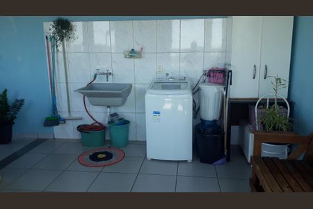 6_photo/94cf2f04b3.0d38d50b15ed540b-ATLAS-acd71f86-40db-4a82-9a6a-d71b603a80a1.jpg de casa à venda com 3 quartos, 204m² em Jardim Celeste, Jundiaí