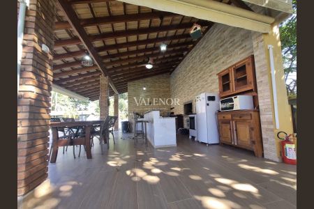 7_photo/94cf2f1081.54b8780a509023fd-ATLAS-ce268722-858c-4f83-b2b8-e3facfdc268d.jpg de casa à venda com 3 quartos, 1000m² em Jardim Celeste, Jundiaí