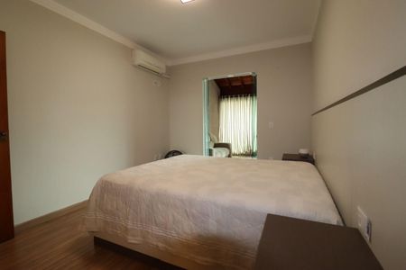 9_photo/94cf2f1c87.2f15d505e37c7ac5-ATLAS-3e5bbee1-4355-4f43-8ca7-2fdde3671fc1.jpg de casa à venda com 3 quartos, 210m² em Jardim Celeste, Jundiaí