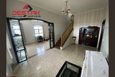 1_photo/94cf2f44cf.9c27ff06134c7db2-ATLAS-1815ab34-486d-4ce1-8507-c158016de27e.jpg de casa para alugar com 3 quartos, 300m² em Parque Centenário, Jundiaí