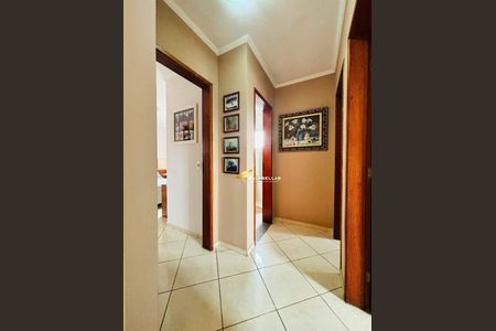 4_photo/94cf2f5897.2f15d505e37c7ac5-ATLAS-d2ea685e-e1eb-43fc-ad3d-2157fc91995e.jpg de casa à venda com 3 quartos, 256m² em Jardim Sao Vicente, Jundiaí