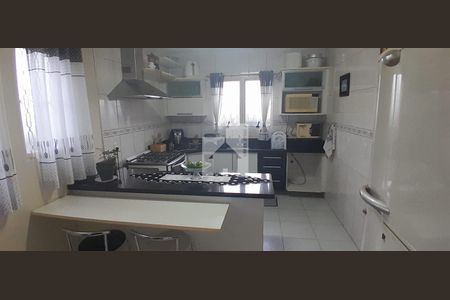 4_photo/94cf2f5899.ceff8192393c33de-ATLAS-9aa174fa-cf28-49fa-aabf-c38213b23bf5.jpg de casa à venda com 3 quartos, 176m² em Jardim Sao Vicente, Jundiaí