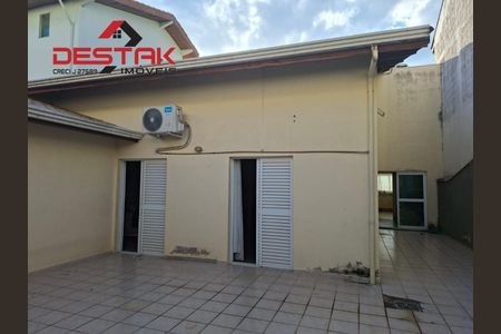 3_photo/94cf2f5927.206353ecc2220d31-ATLAS-122111c7-38d7-4b96-8e81-b92b3cd93bab.jpg de casa à venda com 3 quartos, 250m² em Jardim Sao Vicente, Jundiaí