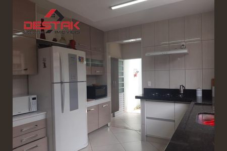 4_photo/94cf2f5f4b.42fc04046762a4be-ATLAS-7a39d6c2-170b-4883-b6c5-29dd0197f9bd.jpg de casa para alugar com 3 quartos, 180m² em Jardim Sao Vicente, Jundiaí