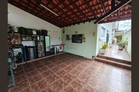 13_photo/94cf2f64ff.589b6d9b0b411b9f-ATLAS-163b2b37-7f85-4deb-90c3-cc812791b94a.jpg de casa à venda com 3 quartos, 173m² em Mirante de Jundiaí, Jundiaí