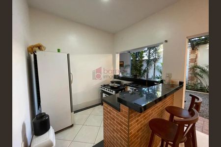 8_photo/94cf2f6569.74dbc9aa7d3e0758-ATLAS-3b79fd6a-62e7-4e36-b59b-27701e95805d.jpg de casa à venda com 3 quartos, 280m² em Mirante de Jundiaí, Jundiaí