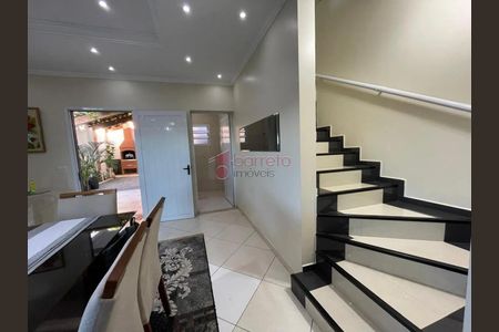 18_photo/94cf2f6569.74dbc9aa7d3e0758-ATLAS-61f05c9e-c72a-49a3-9ee4-c50bca2684ca.jpg de casa à venda com 3 quartos, 280m² em Mirante de Jundiaí, Jundiaí