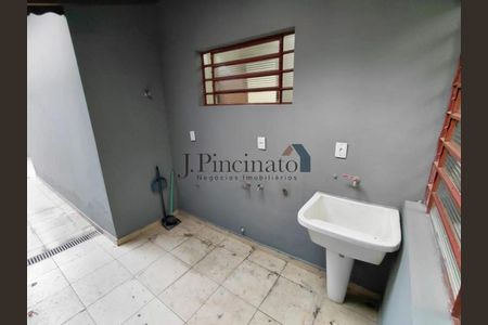 21_photo/94cf2f8bf3.e54c80ef9c98ea69-ATLAS-bb2a8f93-3a3e-4b65-ab01-dca186fe18ff.jpg de casa à venda com 2 quartos, 189m² em Jardim das Tulipas, Jundiaí
