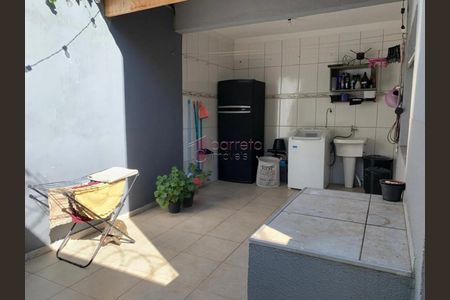 21_photo/94cf2febe5.2c445d7a253e7411-ATLAS-8e4969cc-27b8-4e3a-9aa0-9a2ed6a5e862.jpg de casa à venda com 3 quartos, 202m² em Jardim das Tulipas, Jundiaí