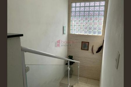 7_photo/94cf2febe5.2c445d7a253e7411-ATLAS-cc044338-8ff6-4108-abcd-ca9af68665ed.jpg de casa à venda com 3 quartos, 202m² em Jardim das Tulipas, Jundiaí