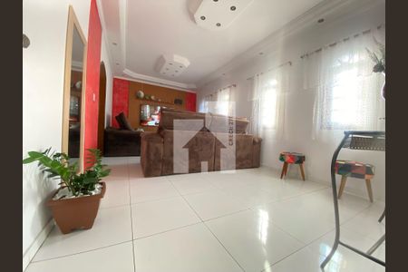 4_photo/94cf2fecf3.ceff8192393c33de-ATLAS-85b36a97-ae19-4a3b-926c-30a6f35f4f5b.jpg de casa à venda com 2 quartos, 200m² em Jardim das Tulipas, Jundiaí