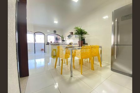 2_photo/94cf2fecf3.ceff8192393c33de-ATLAS-f4734f78-061e-46c0-8f60-e89cf4e4f673.jpg de casa à venda com 2 quartos, 200m² em Jardim das Tulipas, Jundiaí