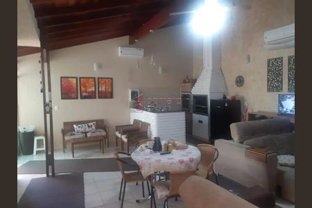 4_photo/94cf2fed91.f9fd596f8c1c84e9-ATLAS-973c98b7-2fed-4854-a7fb-7f6e8193c6d8.jpg de casa à venda com 3 quartos, 240m² em Jardim das Tulipas, Jundiaí