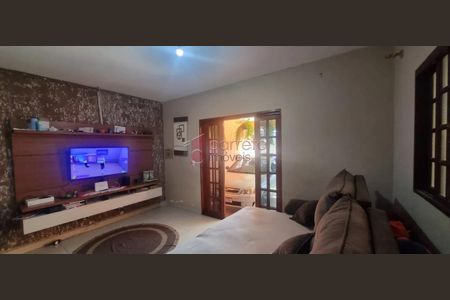 5_photo/94cf302ff5.8c2ca795ebaebe51-ATLAS-af1ca9ef-e59a-4766-8b5c-8742cc83057a.jpg de casa à venda com 2 quartos, 219m² em Aglomeração Urbana de Jundiaí, Jundiaí