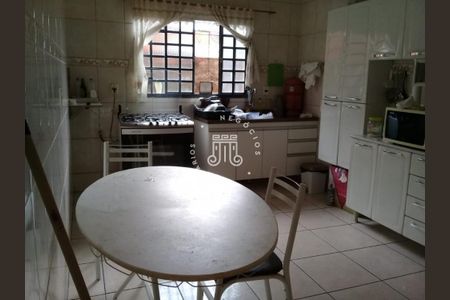 11_photo/94cf304c45.24a317c22631bef5-ATLAS-164a529f-6ef6-4b2d-98e9-bd45c1943f3f.jpg de casa à venda com 3 quartos, 200m² em Parque Residencial Jundiaí, Jundiaí