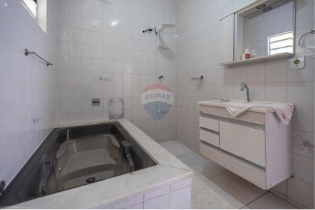 10_photo/94cf30572b.93b8fa184532727f-ATLAS-409d2daa-68d4-4b92-9cf2-aebd6352652c.jpg de casa à venda com 4 quartos, 375m² em Parque Residencial Jundiaí, Jundiaí