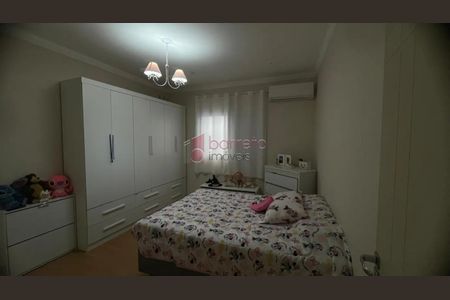 10_photo/94cf306e37.a49d907f0912b726-ATLAS-2bd51166-eadb-4359-928b-4398878cfed2.jpg de casa à venda com 3 quartos, 200m² em Medeiros, Jundiaí